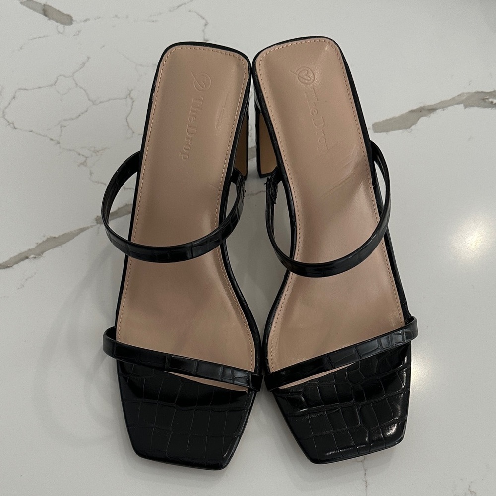 NWOT The Drop Black Strappy Slide Sandals Wide Narrow Wedge SZ 9 3.5” heel